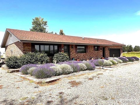 Photo of 479 E 97th S, IDAHO FALLS, ID 83404 (MLS # 2185588)