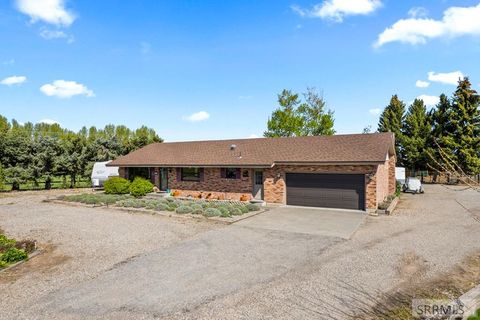 Photo of 479 E 97th S, IDAHO FALLS, ID 83404 (MLS # 2185588)