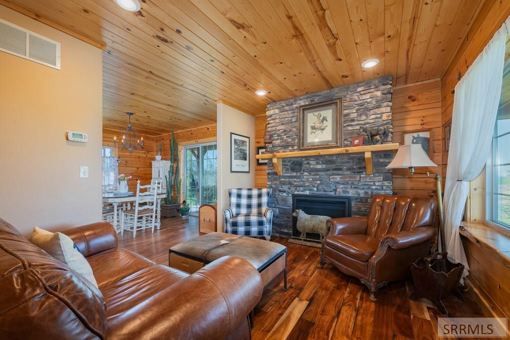1271 N 1100 E, SHELLEY, Idaho image 5