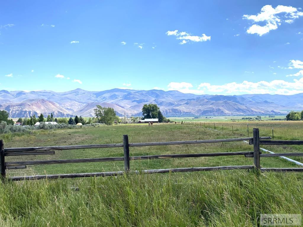 2651 Challis Creek Road, CHALLIS, Idaho image 41