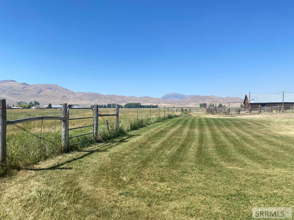 2651 Challis Creek Road, CHALLIS, Idaho image 34