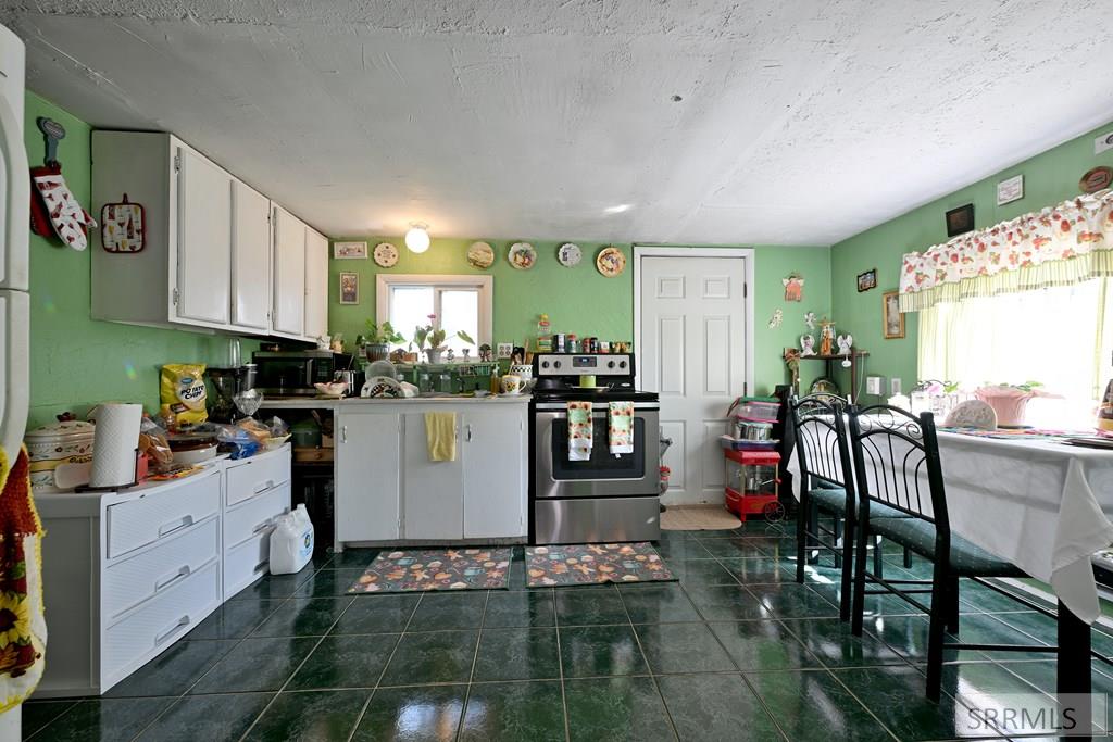1454 W Carson Street, IDAHO FALLS, Idaho image 2