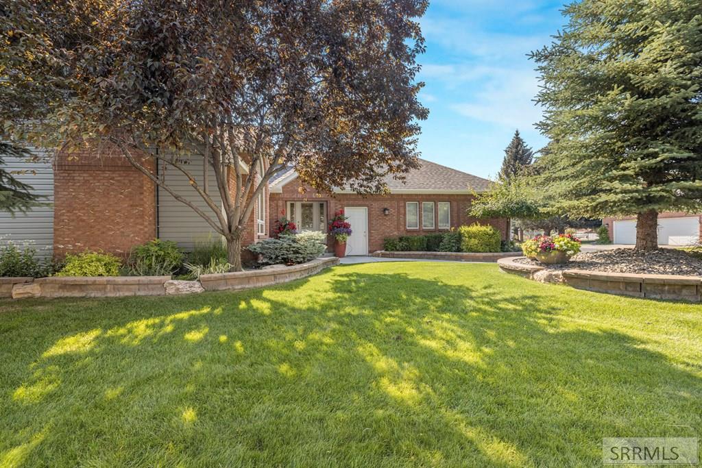 3413 Sun Circle