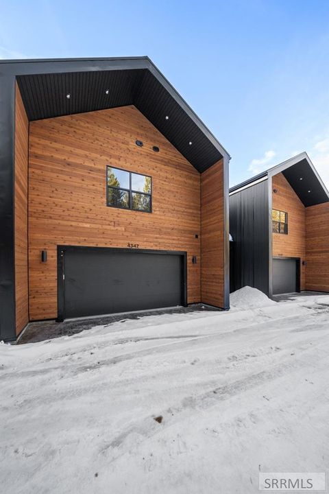 Photo of 4349 Yeti Ln, ISLAND PARK, ID 83429 (MLS # 2180152)