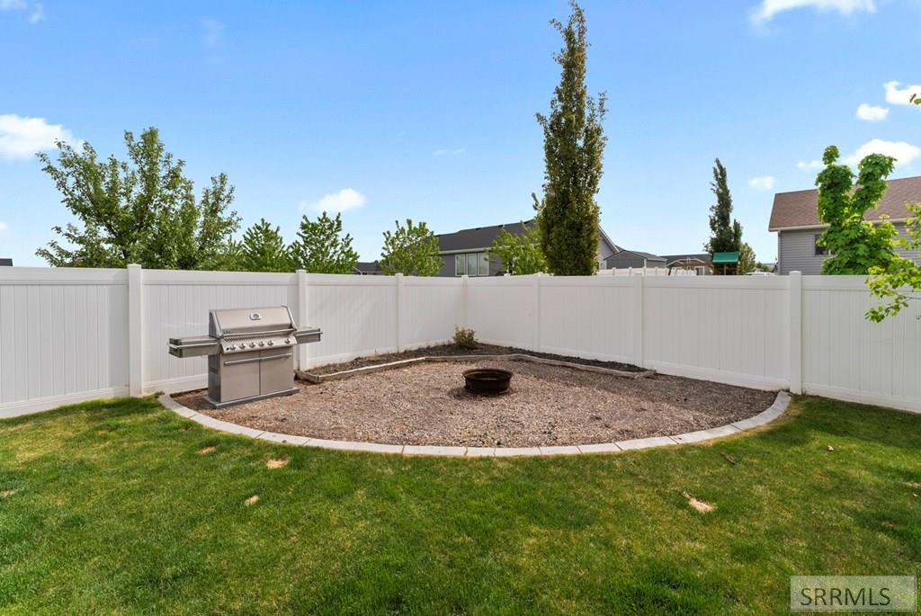 3972 Monroe Avenue, IDAHO FALLS, Idaho image 32