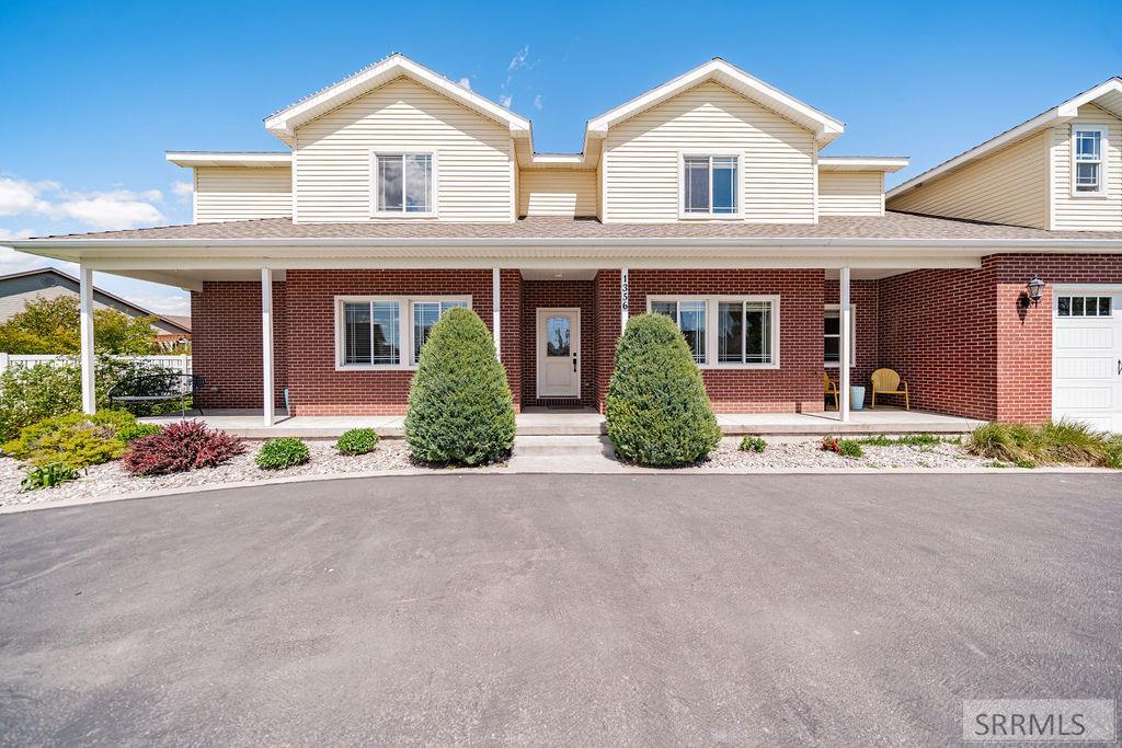 1356 Fall River Road, IDAHO FALLS, Idaho image 2