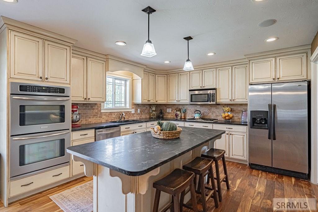 1356 Fall River Road, IDAHO FALLS, Idaho image 21