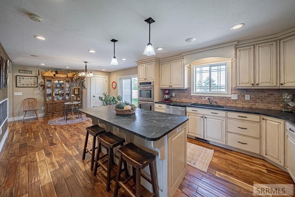 1356 Fall River Road, IDAHO FALLS, Idaho image 22
