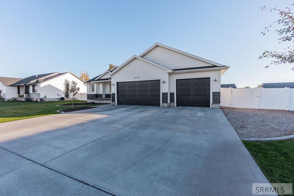 3634 Beretta Avenue, IDAHO FALLS, Idaho image 2