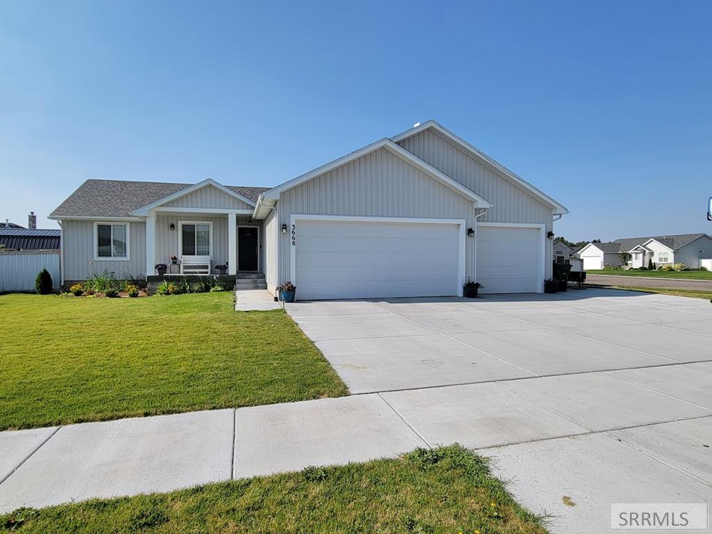 3668 Fierce Way, IDAHO FALLS, Idaho image 1