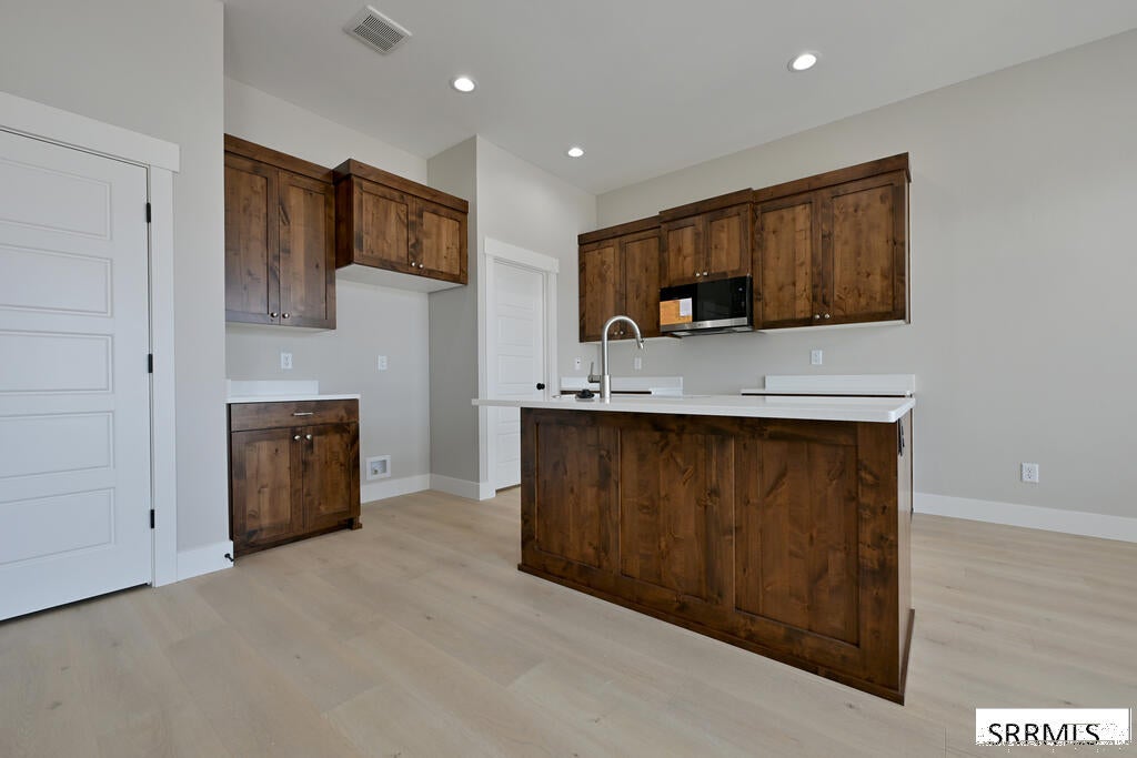 3043 Elixir Road
