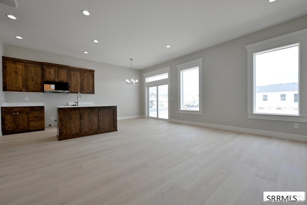 3043 Elixir Road