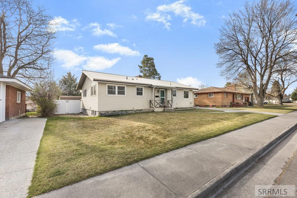 842 Claire View Lane