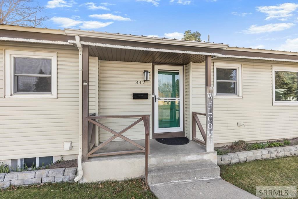 842 Claire View Lane