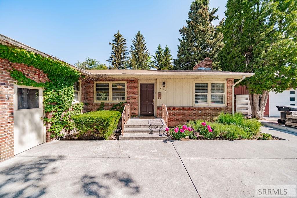 240 Tautphaus Drive, IDAHO FALLS, Idaho image 2