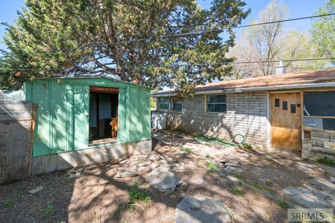 Photo of 830 NE Bonneville Drive, IDAHO FALLS, ID 83401 (MLS # 2186303)