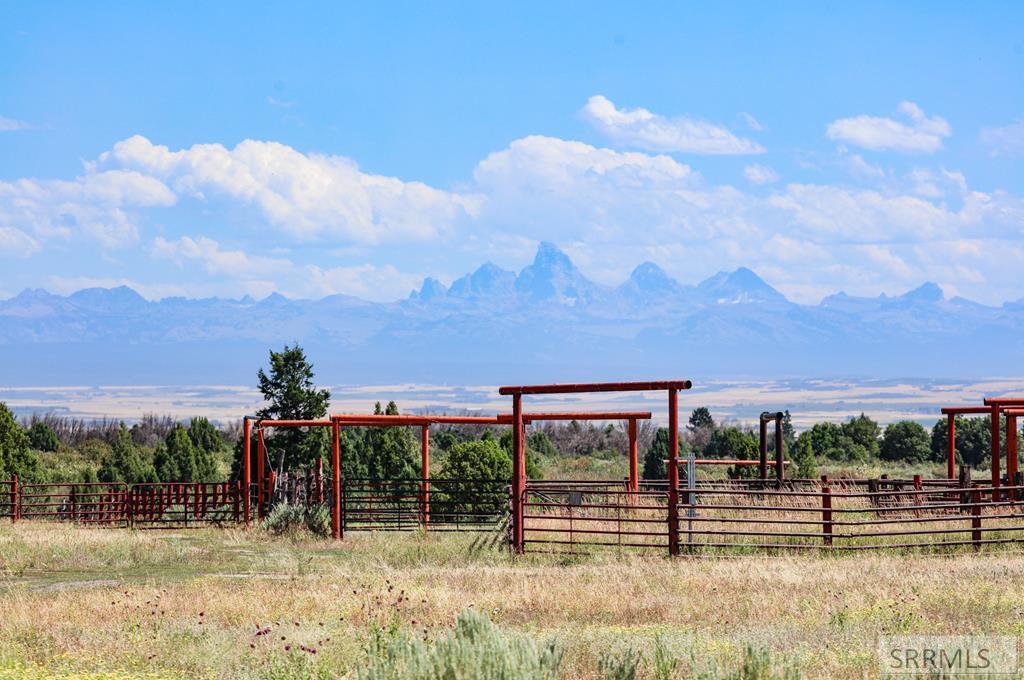 1780 Sadorus Hill Road, ASHTON, Idaho image 1