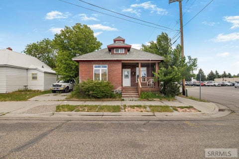 Homes For Sale - 900 Shoup Avenue<br/> IDAHO FALLS, ID 83402