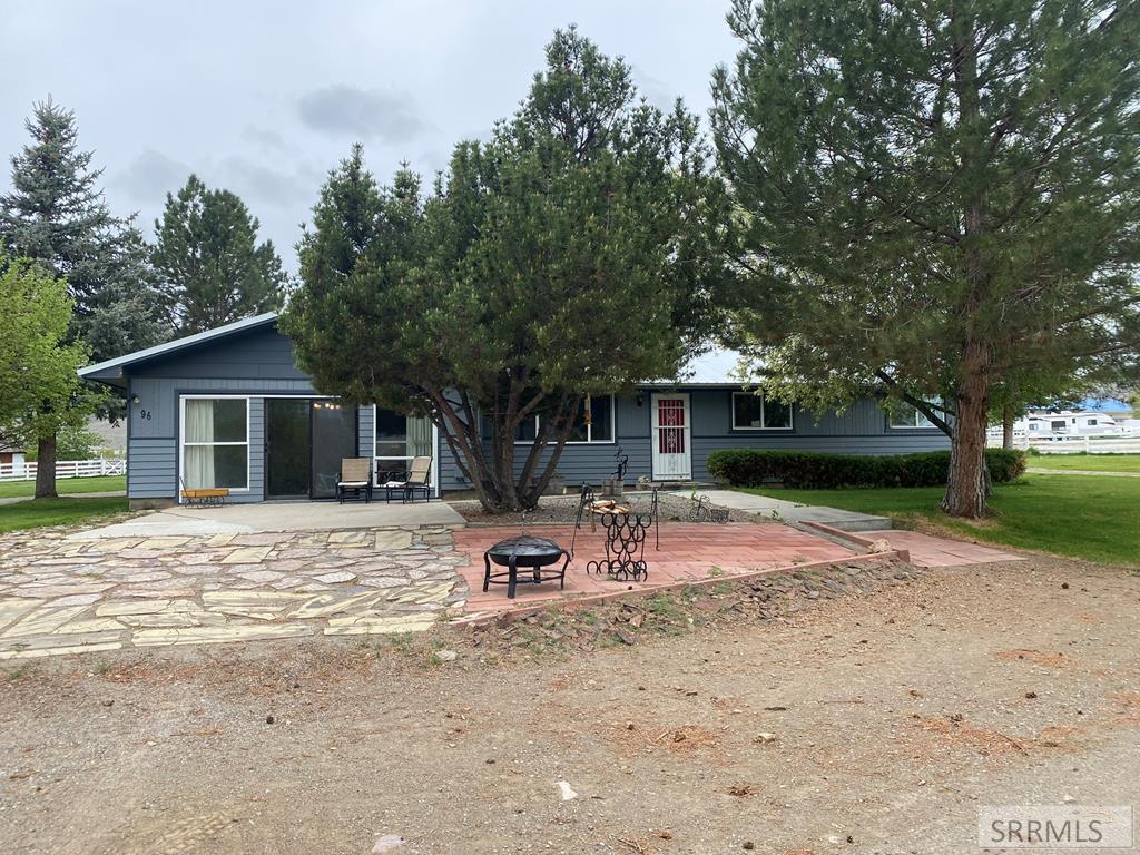 96 Valley View Lane, CHALLIS, Idaho image 1
