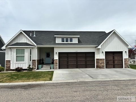 Photo of 3112 S Chartwell Gardens, AMMON, ID 83406 (MLS # 2185879)