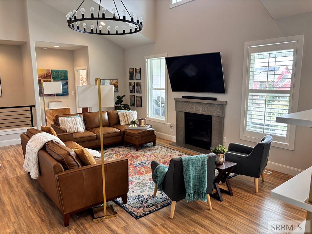 3112 Chartwell Gardens