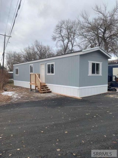 Photo of 1935 S 5th Avenue #38, POCATELLO, ID 83201 (MLS # 2185943)