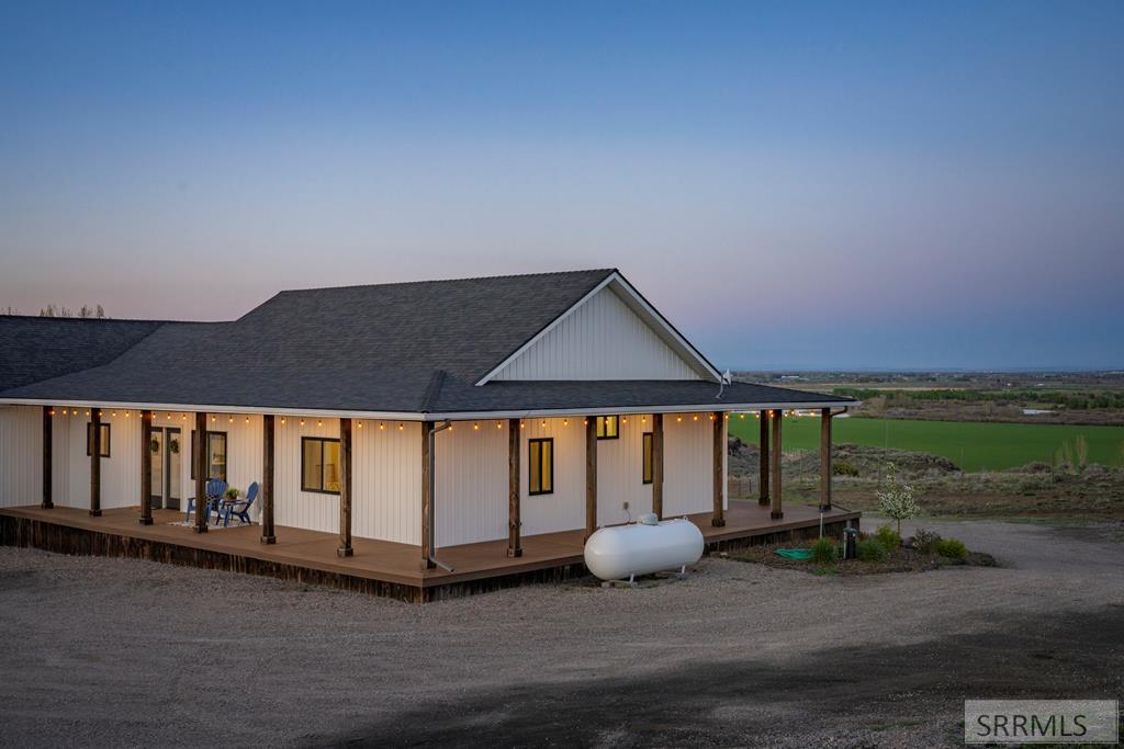 1032 E Butte Road, MENAN, Idaho image 9