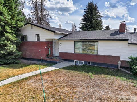 Homes For Sale - 415 Sunset Drive<br/> ARCO, ID 83213