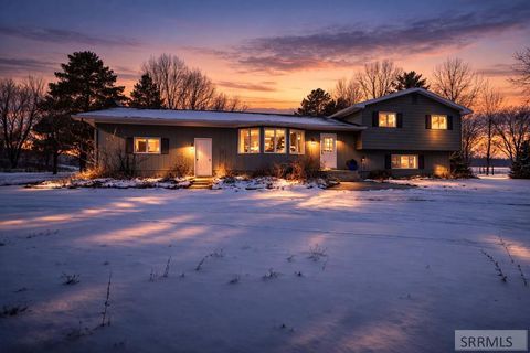 Photo of 2320 W 33 N, IDAHO FALLS, ID 83402 (MLS # 2182227)