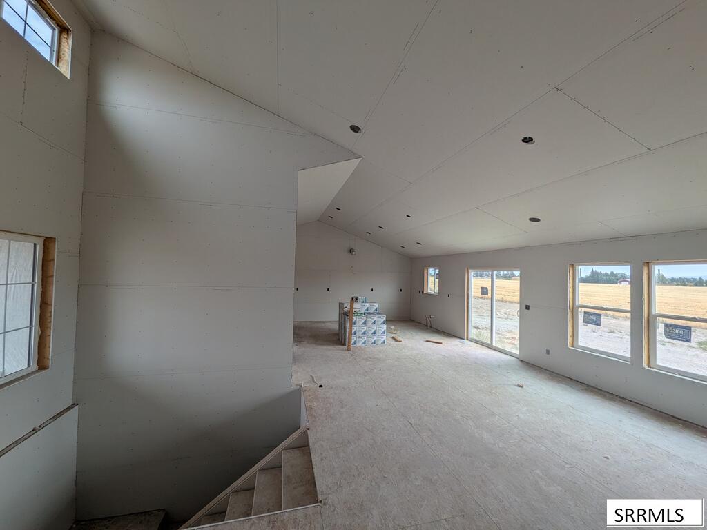 671 Glacier Ave