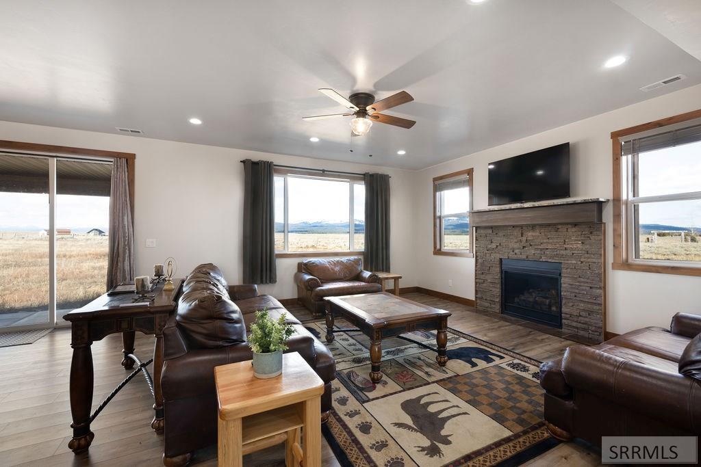 3755 Cove Road, ISLAND PARK, Idaho image 8