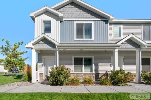 Photo of 167 Heath Lane, IDAHO FALLS, ID 83401 (MLS # 2180090) Photo of 167 Heath Lane, IDAHO FALLS, ID 83401 (MLS # 2180090)