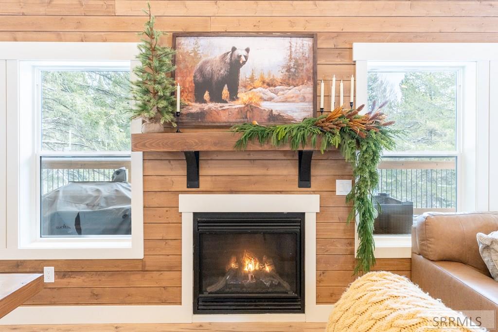 4924 Alpenglow Way, ISLAND PARK, Idaho image 11