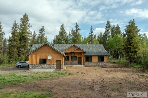Photo of 4383 Granite Ridge North Rdg, WARM RIVER, ID 83420 (MLS # 2186589)
