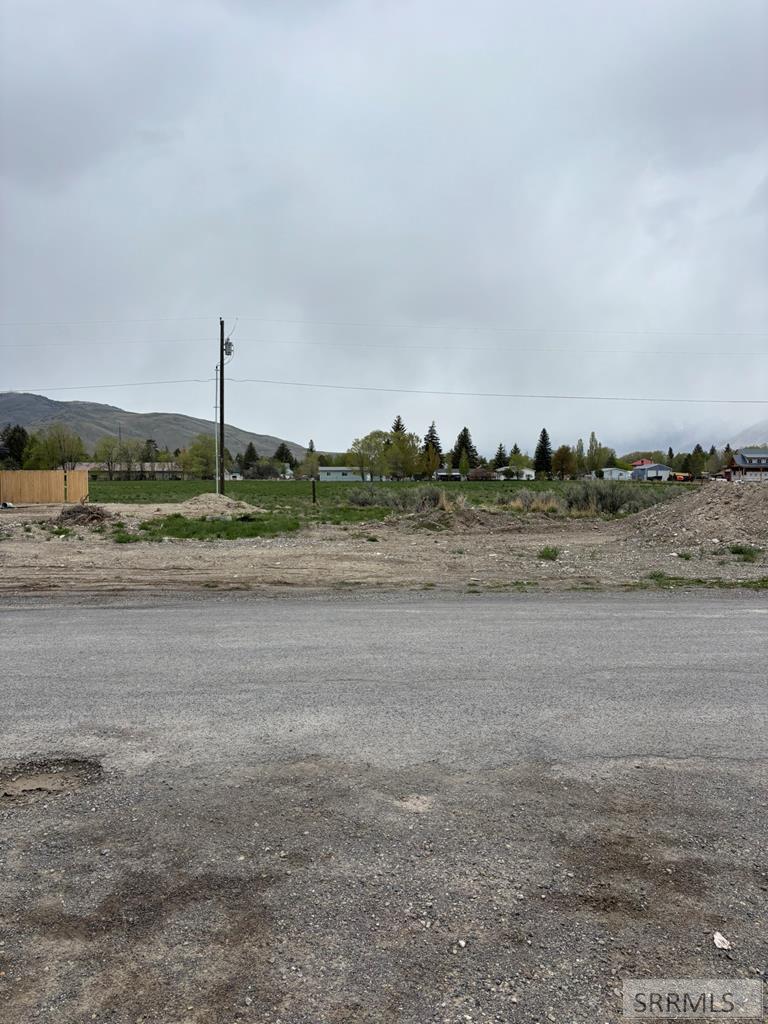 410 Rose Avenue, MACKAY, Idaho image 1