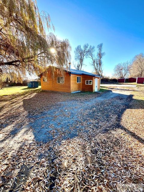 Photo of 225 N 4700 E, RIGBY, ID 83442 (MLS # 2180738)