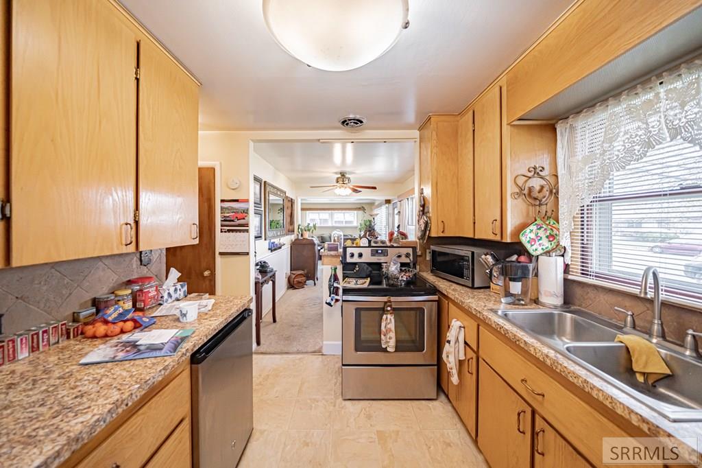 826 S Stout Avenue, BLACKFOOT, Idaho image 12