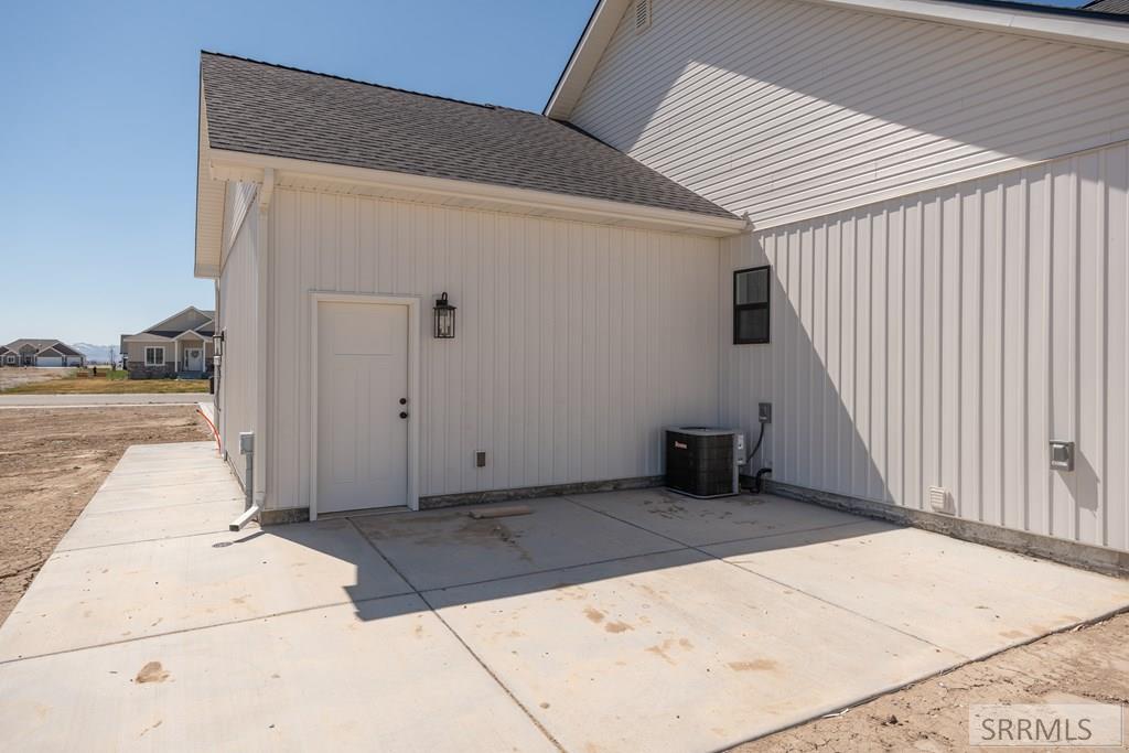 545 Badlands St, SHELLEY, Idaho image 33