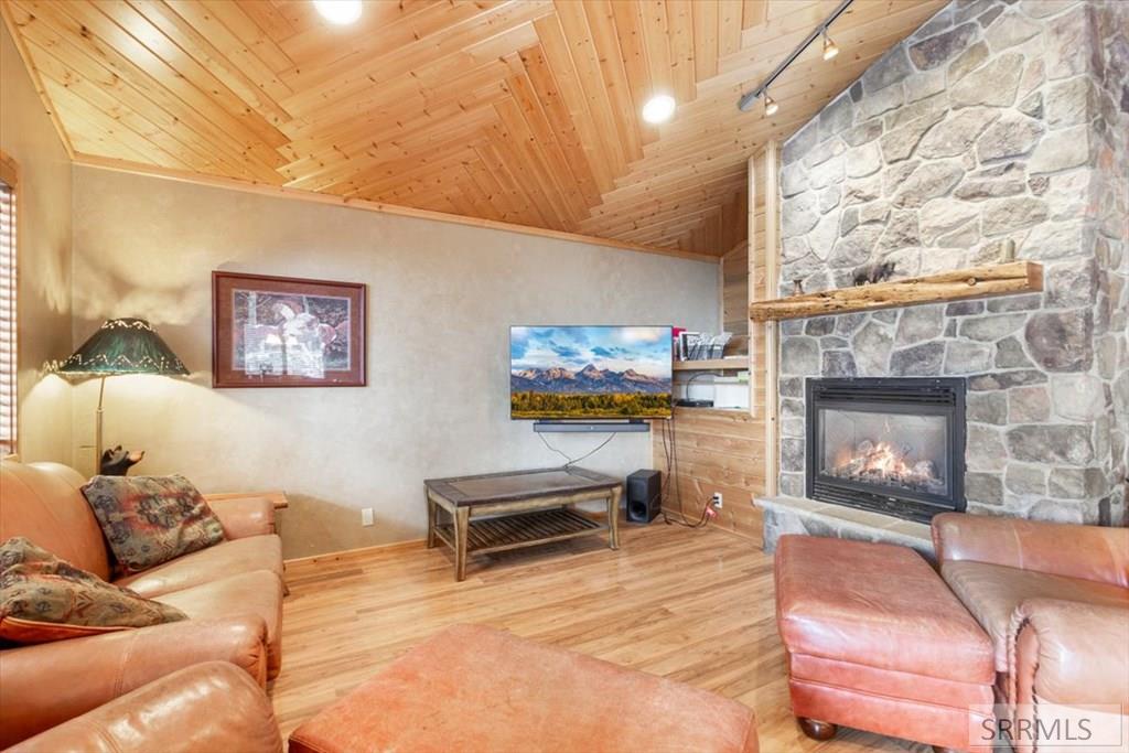 4128 Sawtelle Peak Road, ISLAND PARK, Idaho image 12