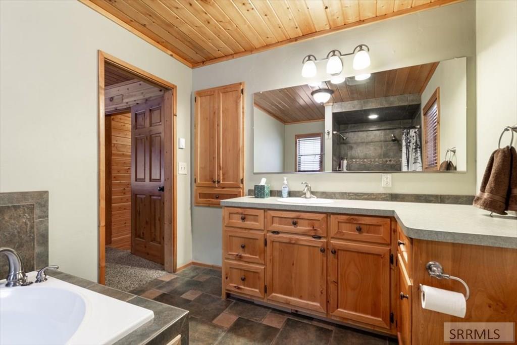 4128 Sawtelle Peak Road, ISLAND PARK, Idaho image 17