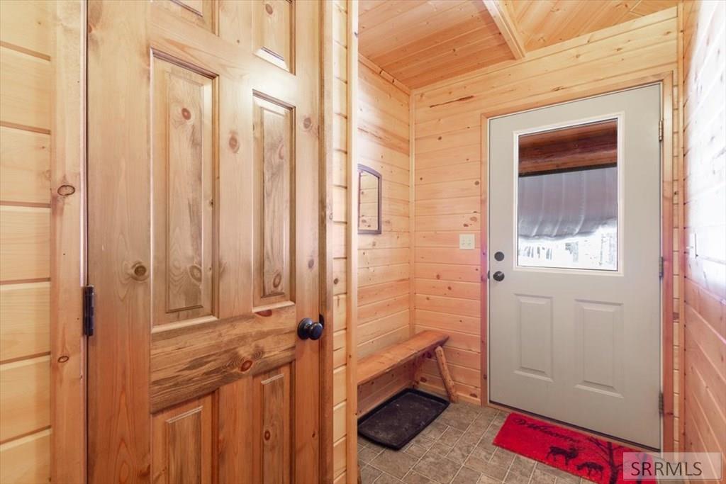 4128 Sawtelle Peak Road, ISLAND PARK, Idaho image 3