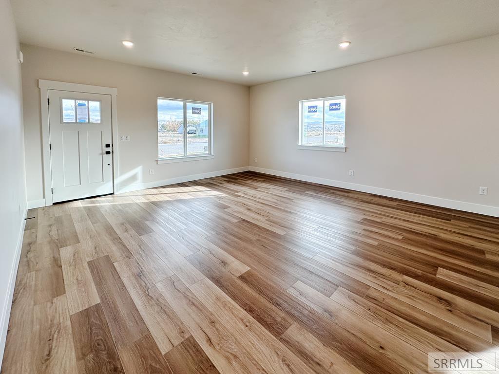 3907 Mountain Bluebird Way