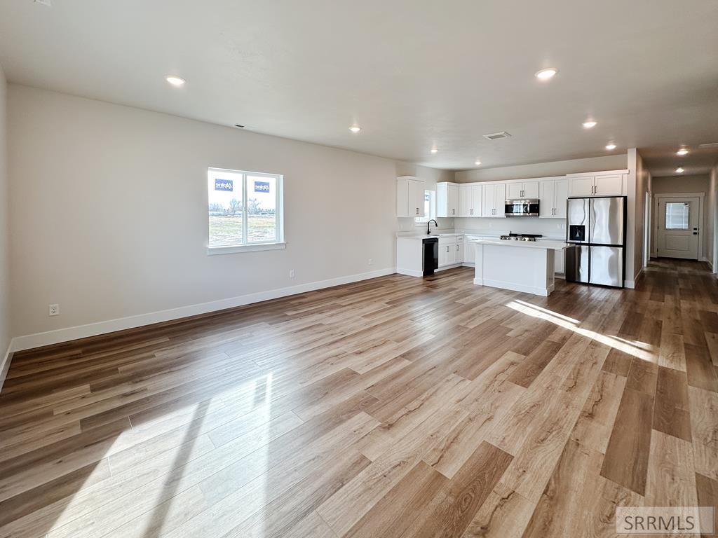 3907 Mountain Bluebird Way