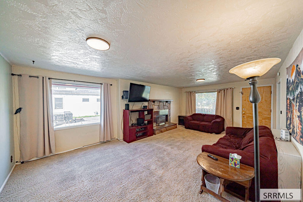 283 1st S