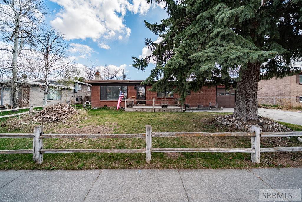 2204 Logan Drive, IDAHO FALLS, Idaho image 1