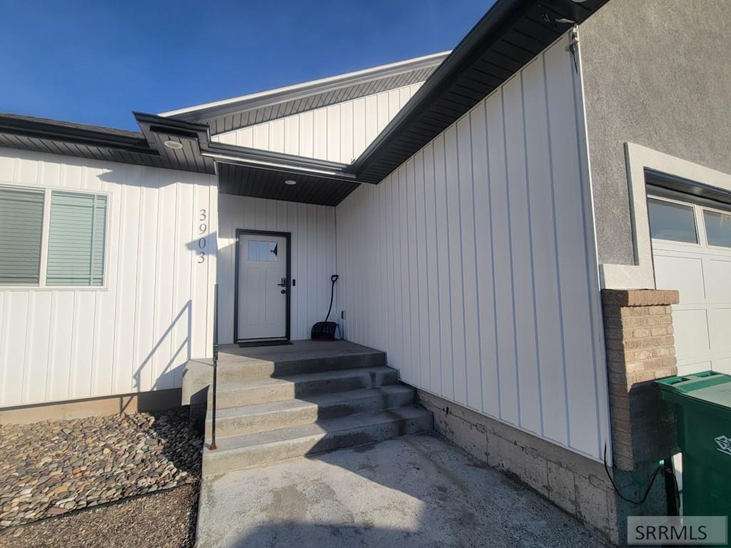 3903 E Deloy Drive, IDAHO FALLS, Idaho image 2