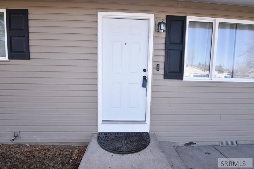 740 Hoff Drive, BLACKFOOT, Idaho image 4
