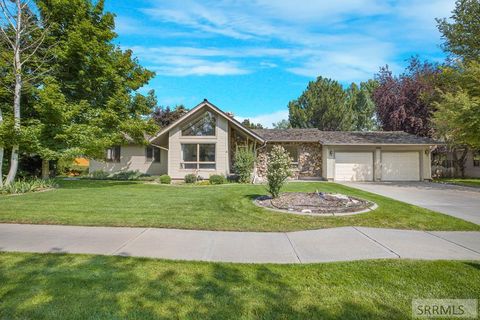 Photo of 1955 E 25th Street, IDAHO FALLS, ID 83404 (MLS # 2179353)