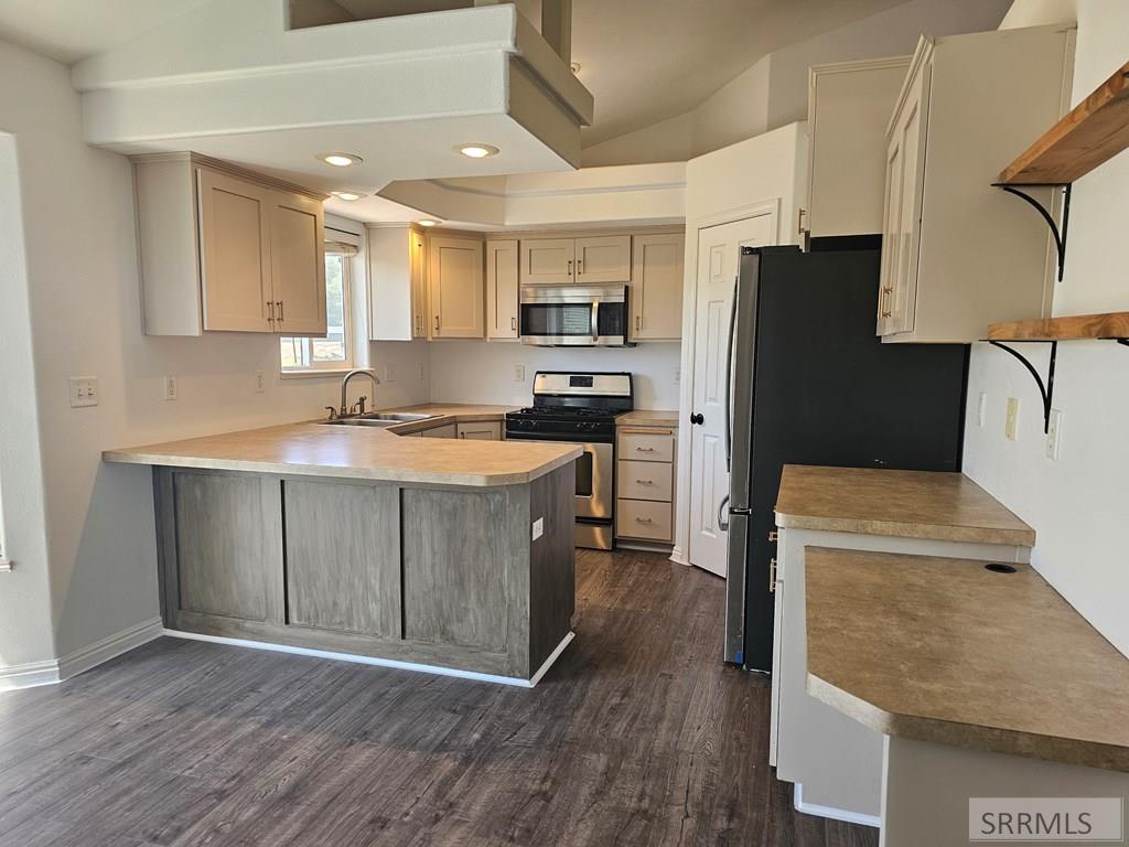 3292 E Sweet Briar Drive, IDAHO FALLS, Idaho image 2