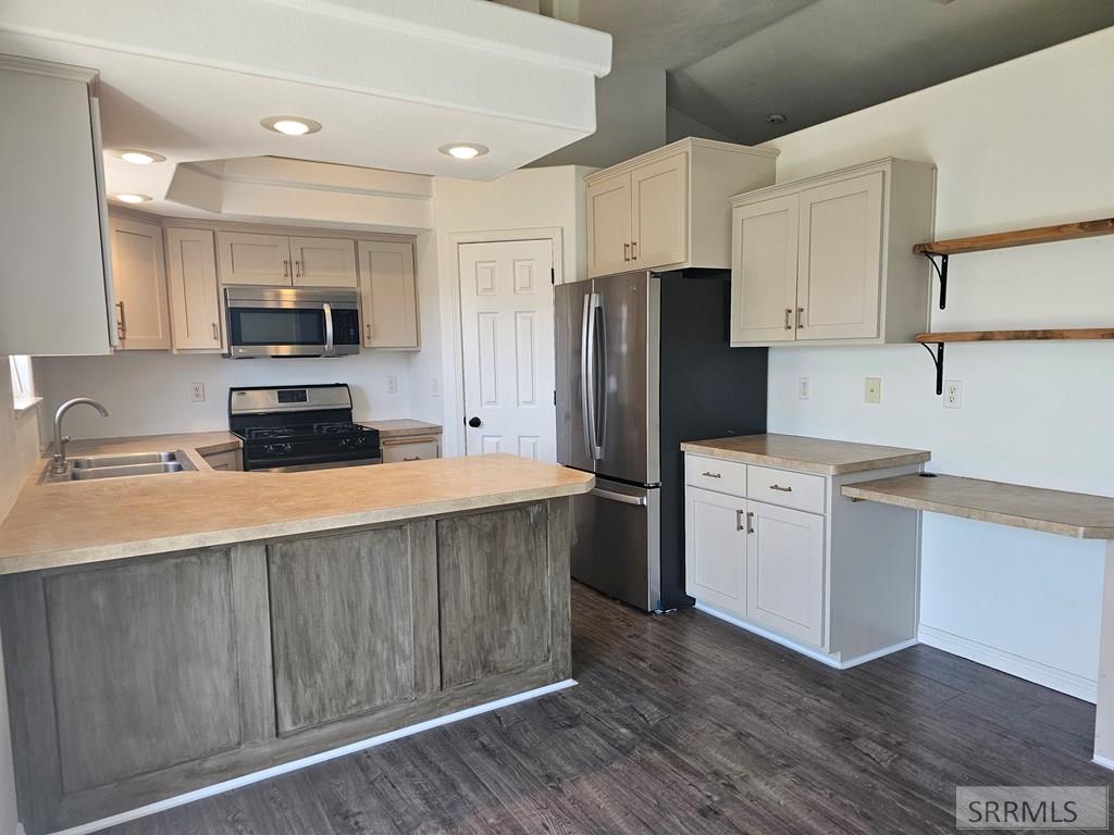 3292 E Sweet Briar Drive, IDAHO FALLS, Idaho image 3